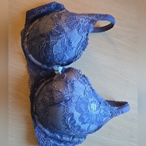 ☕️VICTORIA'S SECRET LINED DEMI / DEMI-BUSTE DOUBLE UNDERWIRE BRA SIZE 34DD